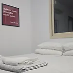 Lilac Deluxe -breakbooking Cy Apartman Limassol