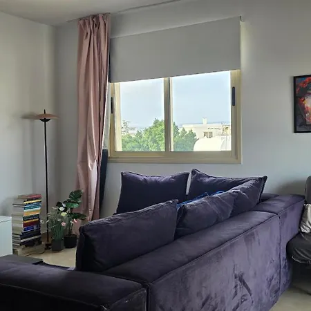 Lilac Deluxe -breakbooking Cy * Limassol