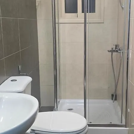 Apartament Lilac Deluxe -breakbooking Cy Limassol