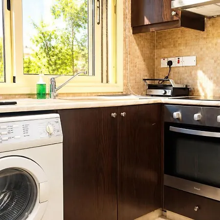 Apartament Lilac Deluxe -breakbooking Cy
