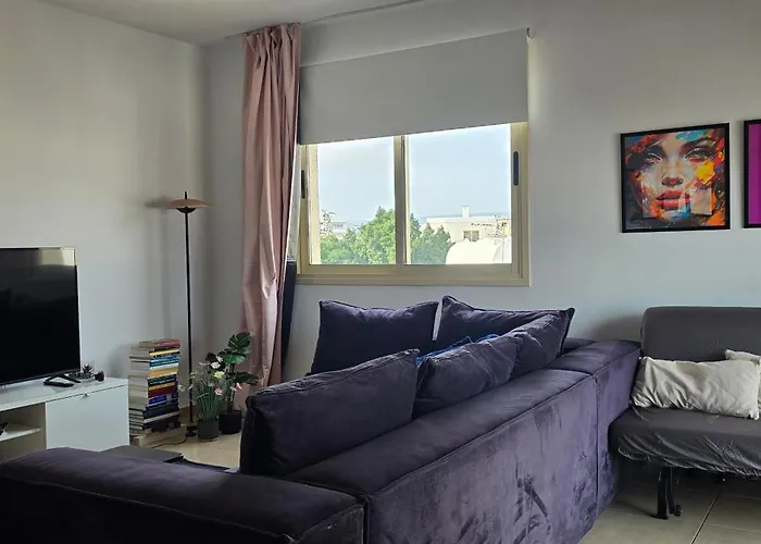 Lilac Deluxe -breakbooking Cy * Limassol