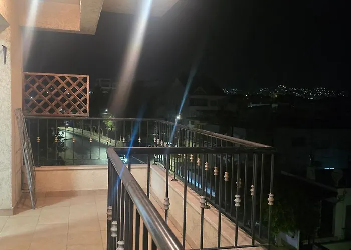 Lilac Deluxe -breakbooking Cy Limassol