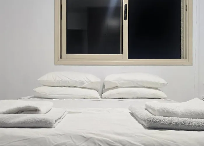 Lilac Deluxe -breakbooking Cy * Limassol